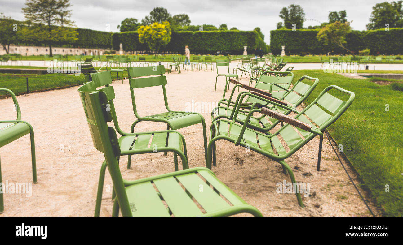 Le fauteuil de jardin des Tuileries à Paris Banque D'Images