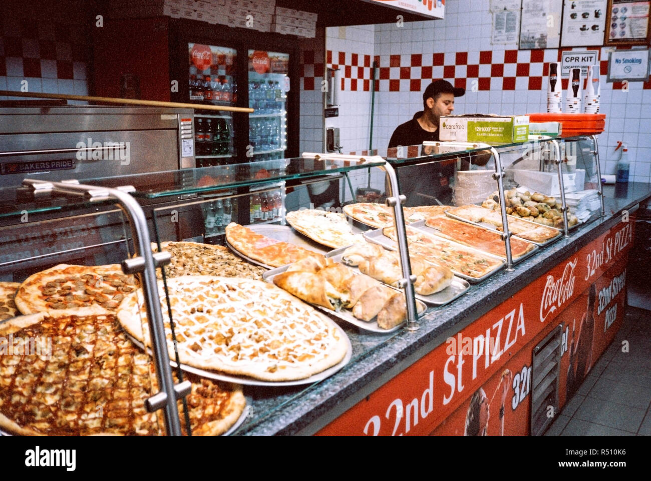 La petite Italie restaurant pizzeria W 32nd Street, New York City,  États-Unis d'Amérique Photo Stock - Alamy