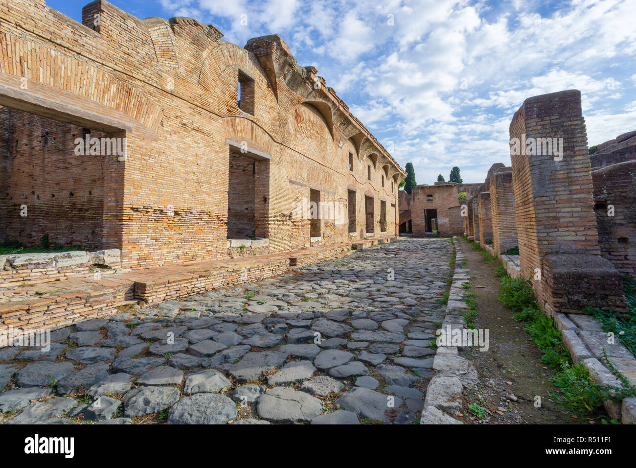 Ostia Antica à Rome, Italie. Empire romain archéologique avec Street View bâtiments romaine antique original Banque D'Images