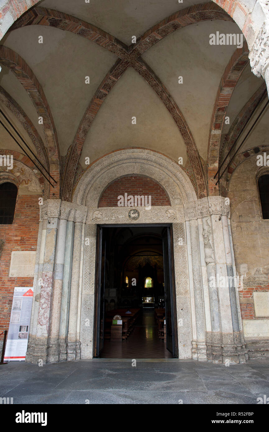 L'Europe, Italie, Lombardie, Milan, Abbaye de S. Ambrogio. Au christianisme et à l'église romane médiévale. Banque D'Images