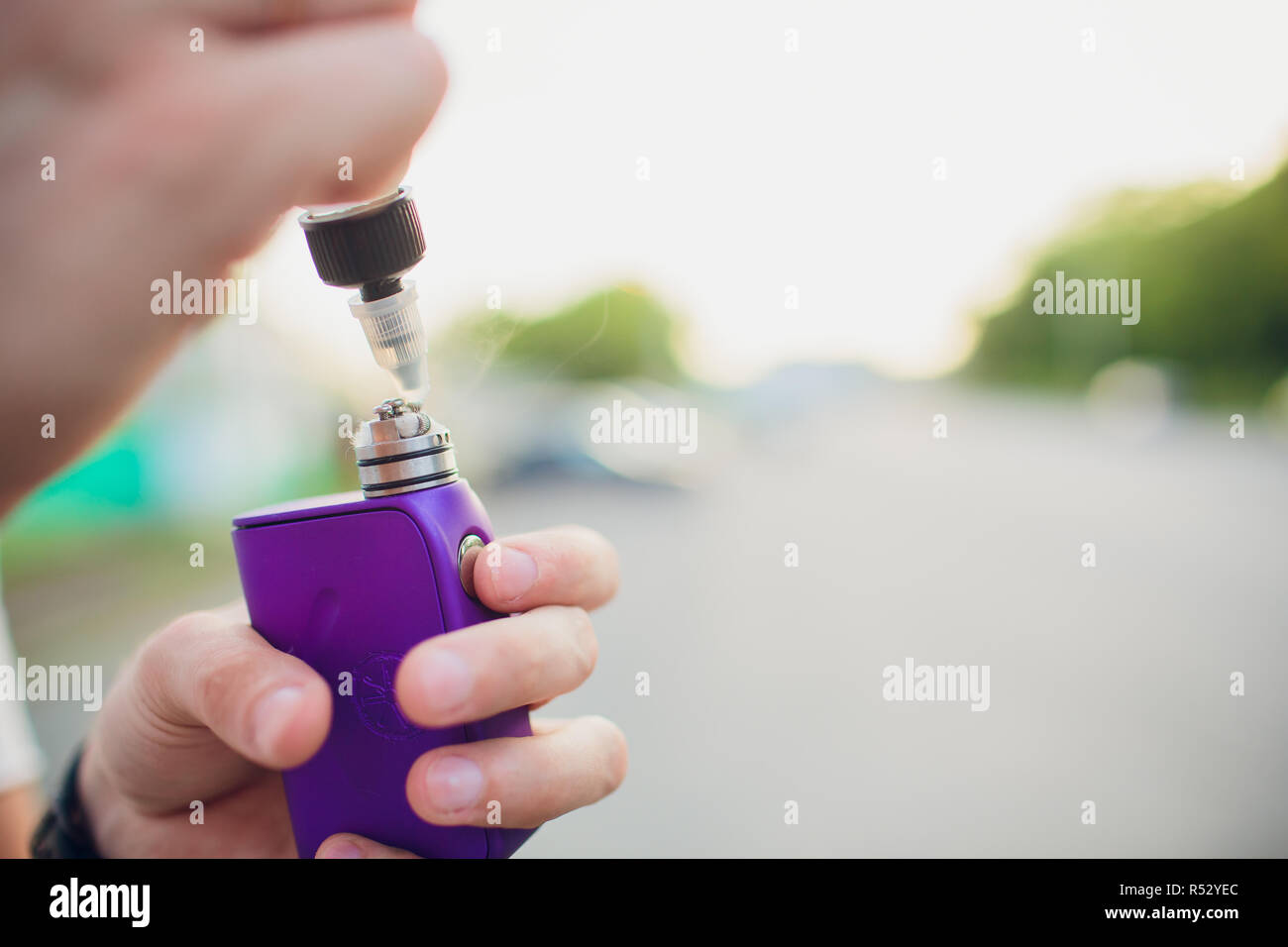 elfbar nachfüll pod läuft aus E-liquide CBD : Guide Complet des Meilleurs Arômes 2025 main image 1