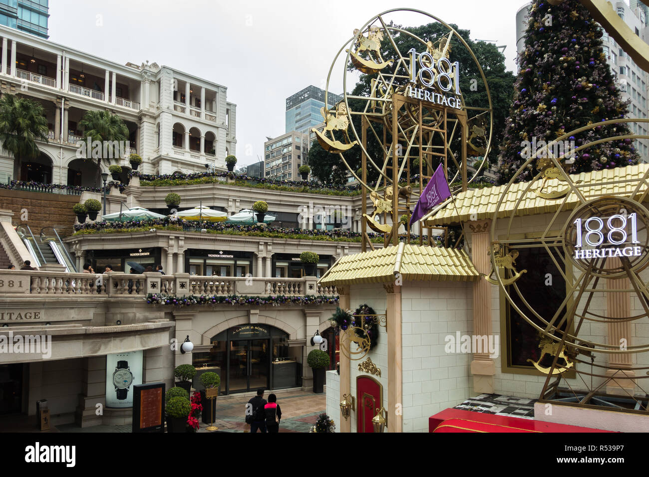Détail de 1881 Patrimoine shopping mall, ancien siège de la police maritime, est un complexe de bâtiment avec une architecture de style victorien, à Hong Kong Banque D'Images