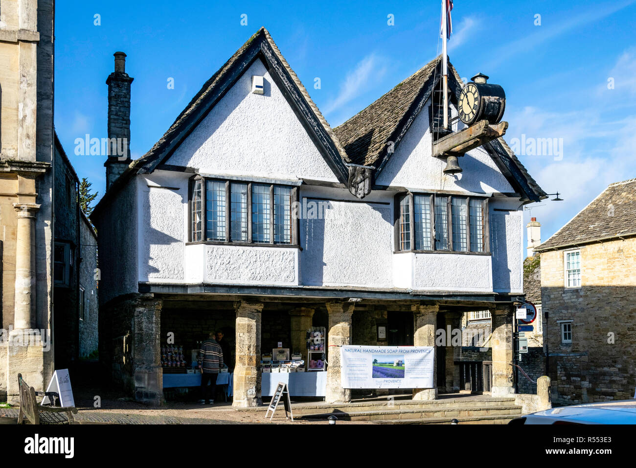 Vue de la mairie, Tolsey / market-house, Burford, Oxfordshire Banque D'Images