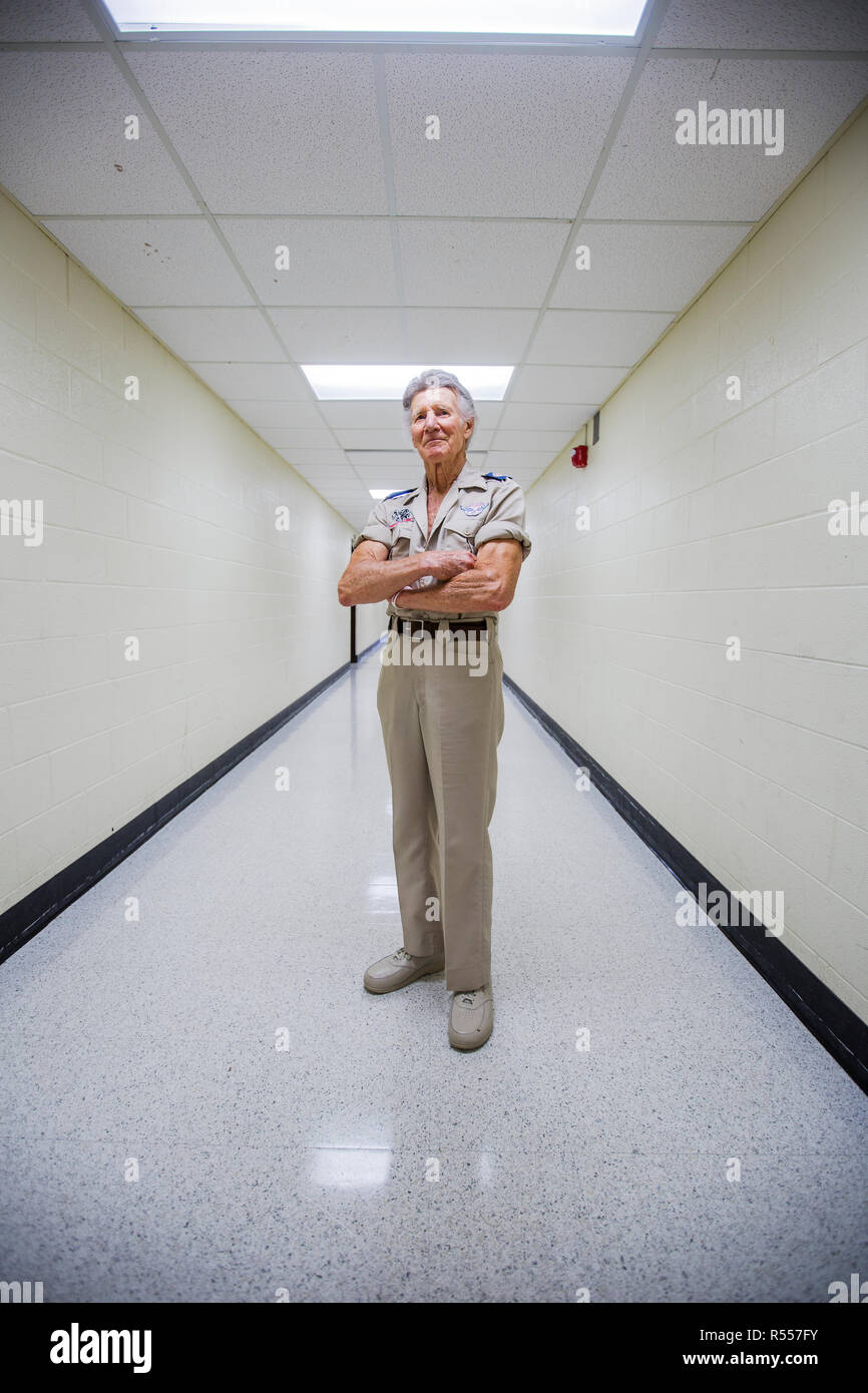 Stan Brock et la région éloignée Medical traiter environ 1000 patients au cours d'une session de 2 jours à Athènes Banque D'Images