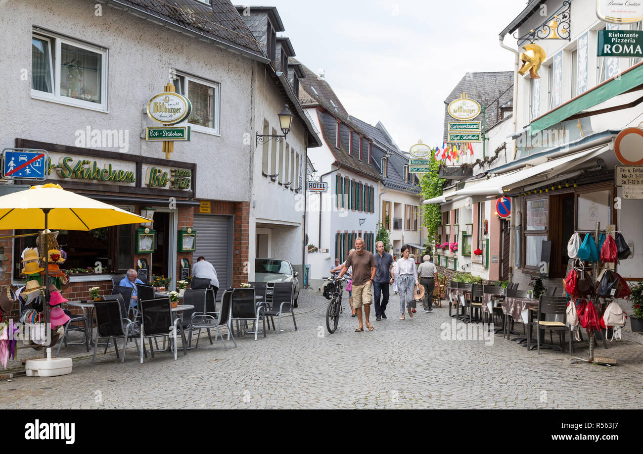 Rudesheim, Hesse, Allemagne. Blücherstrasse Scène de rue. Banque D'Images