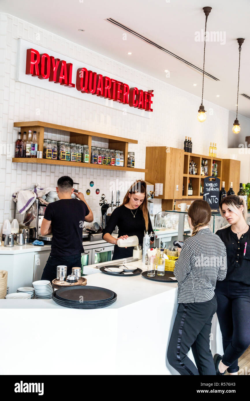 Londres Angleterre, Royaume-Uni, Westminster, Royal Quarter Cafe, restaurant restaurants restauration café cafés, intérieur, cuisine européenne moderne, restaurant, comptoir, Banque D'Images