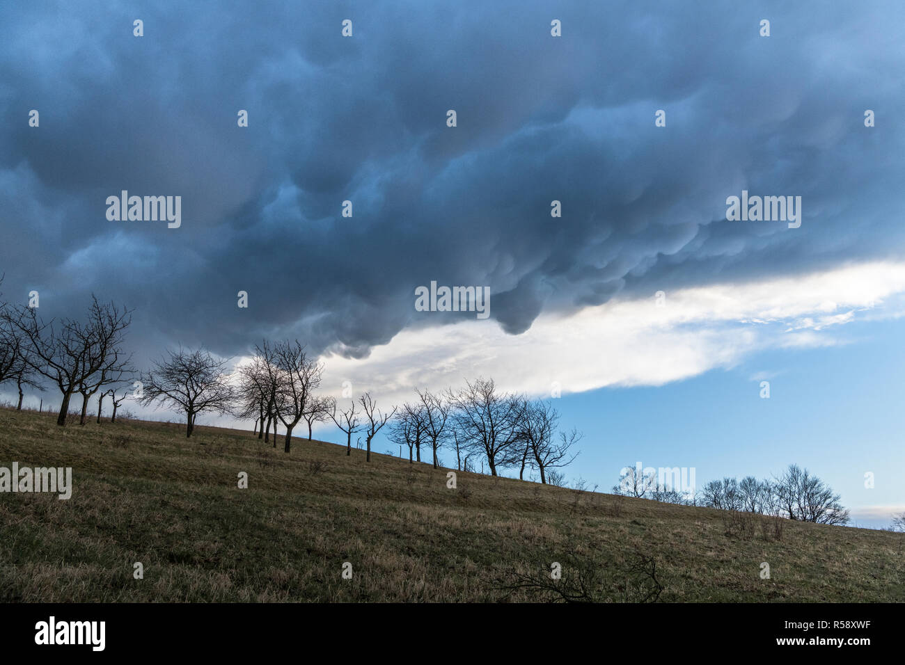 Szinérváralja, orages, nuages Mammatus, Thuringe, Allemagne Banque D'Images