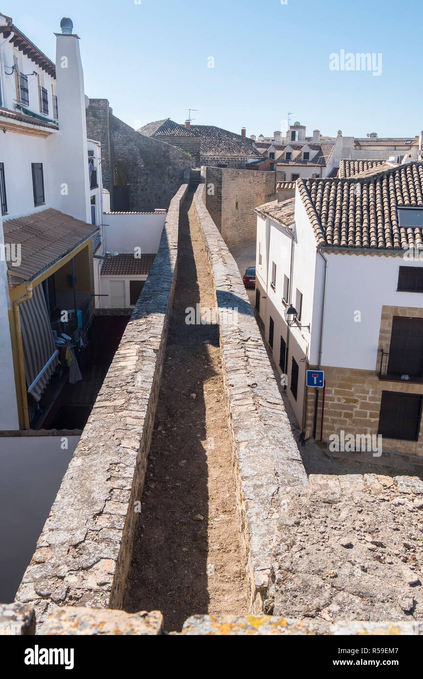 Les murs de la ville de Baeza, Jaén, Espagne Banque D'Images