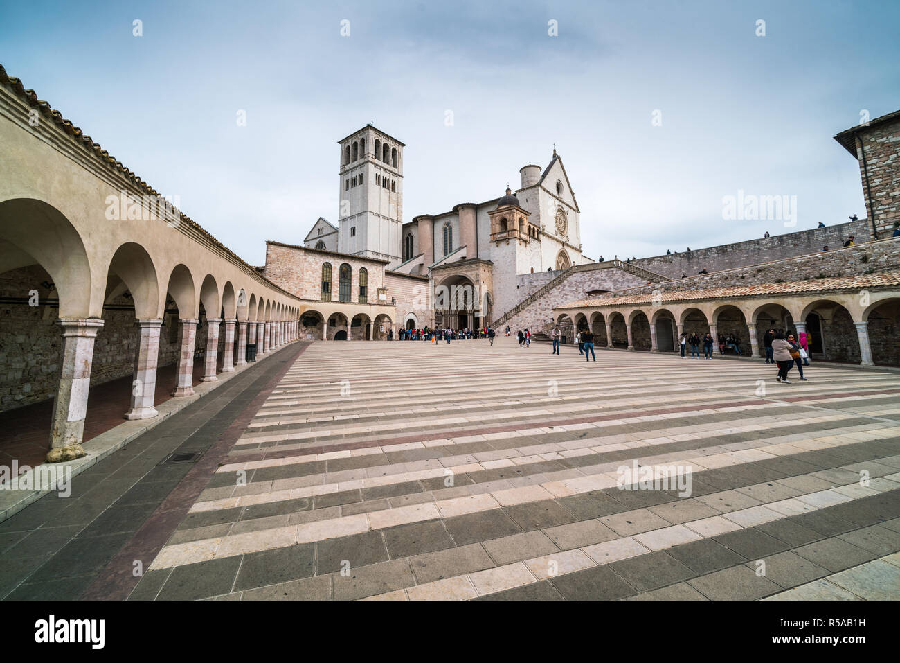 Basilica di San Francesco d'Assisi, Assisi, Umbria, Italie, Europe. Banque D'Images