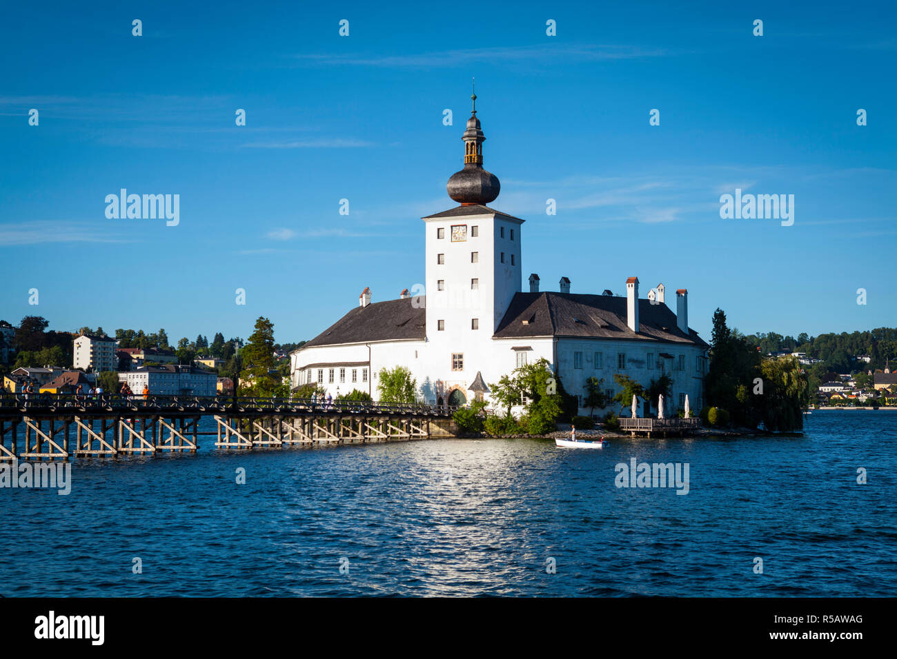 Schloss Ort sur le lac Traunsee, Gmunden, Salzkammergut, Haute Autriche, Autriche Banque D'Images Schloss Ort sur le lac Traunsee, Gmunden, Salzkammergut, Haute Autriche, Autriche Banque D'Images