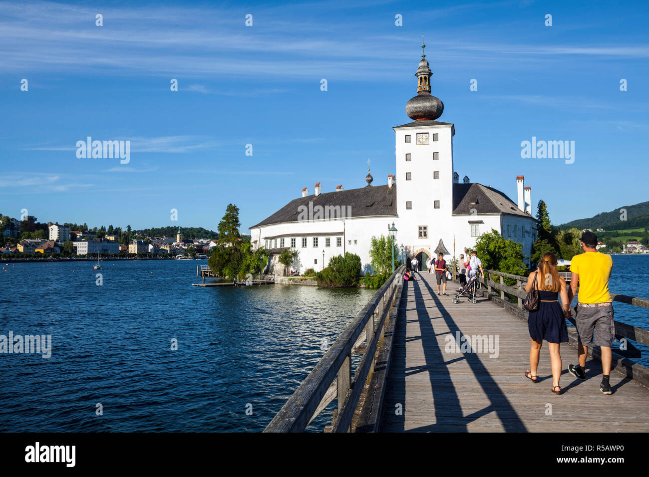 Schloss Ort sur le lac Traunsee, Gmunden, Salzkammergut, Haute Autriche, Autriche Banque D'Images Schloss Ort sur le lac Traunsee, Gmunden, Salzkammergut, Haute Autriche, Autriche Banque D'Images