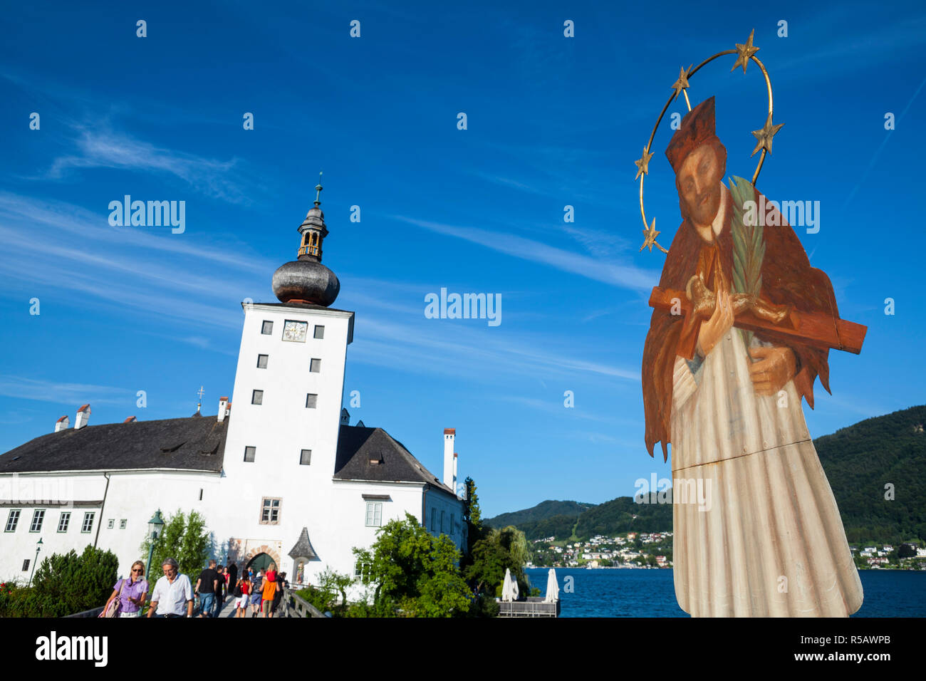 Schloss Ort sur le lac Traunsee, Gmunden, Salzkammergut, Haute Autriche, Autriche Banque D'Images Schloss Ort sur le lac Traunsee, Gmunden, Salzkammergut, Haute Autriche, Autriche Banque D'Images