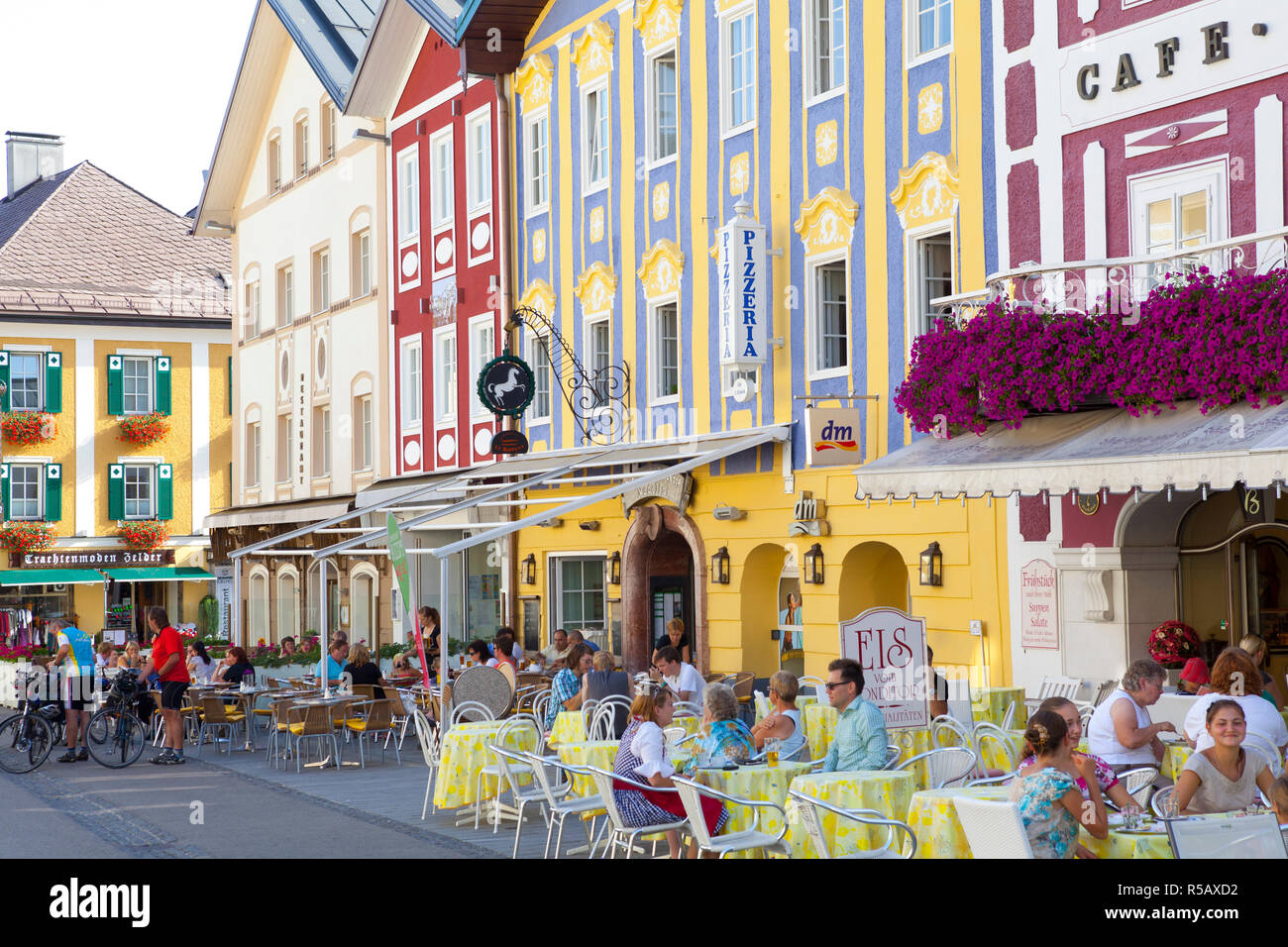 Place du marché, le lac de Mondsee, Mondsee, Oberosterreich, Haute Autriche, Autriche Banque D'Images Place du marché, le lac de Mondsee, Mondsee, Oberosterreich, Haute Autriche, Autriche Banque D'Images