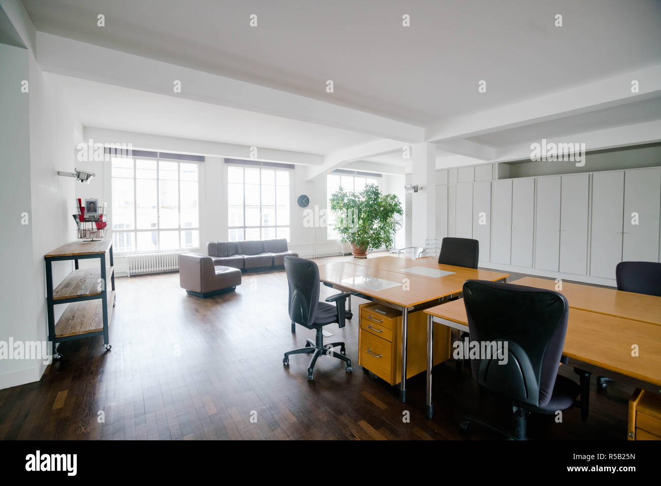 Open Space Office Banque De Photographies Et D images Haute open-space-office-banque-de-photographies-et-d-images-haute