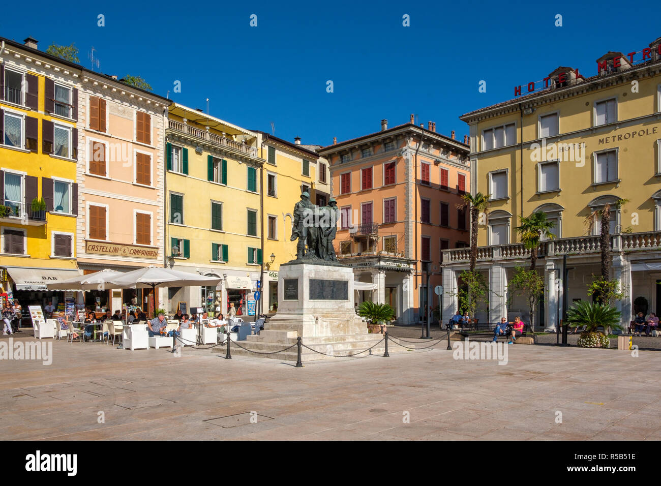Piazza della Vittoria, Salò, Lac de Garde, Province de Brescia, Lombardie, Italie Banque D'Images
