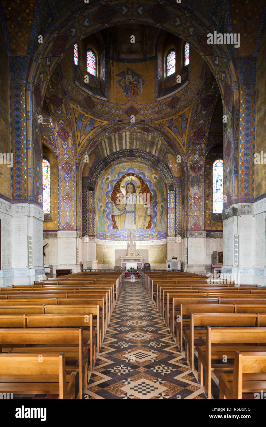 France, Nord-Pas de Calais, Souchez, Notre Dame de Lorette, la seconde guerre mondiale, un monument commémoratif de guerre français, l'intérieur de la chapelle Banque D'Images