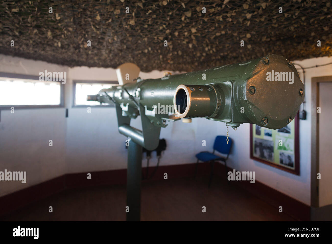 France, Normandie, Calvados, Plages du Débarquement, Ouistreham-Riva Bella, le Grand Bunker, Musée de la Mur Atlantique, musée de l'ère WW2 German Mur de l'Atlantique, le détail de l'artillerie allemande télémètre base longue Banque D'Images