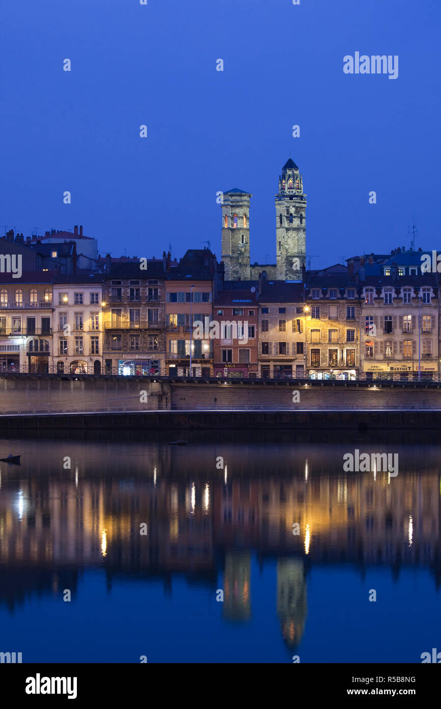 France, Saône-et-Loire, Bourgogne, Mâconnais, Mâcon, Quai Jean Jaurès Banque D'Images