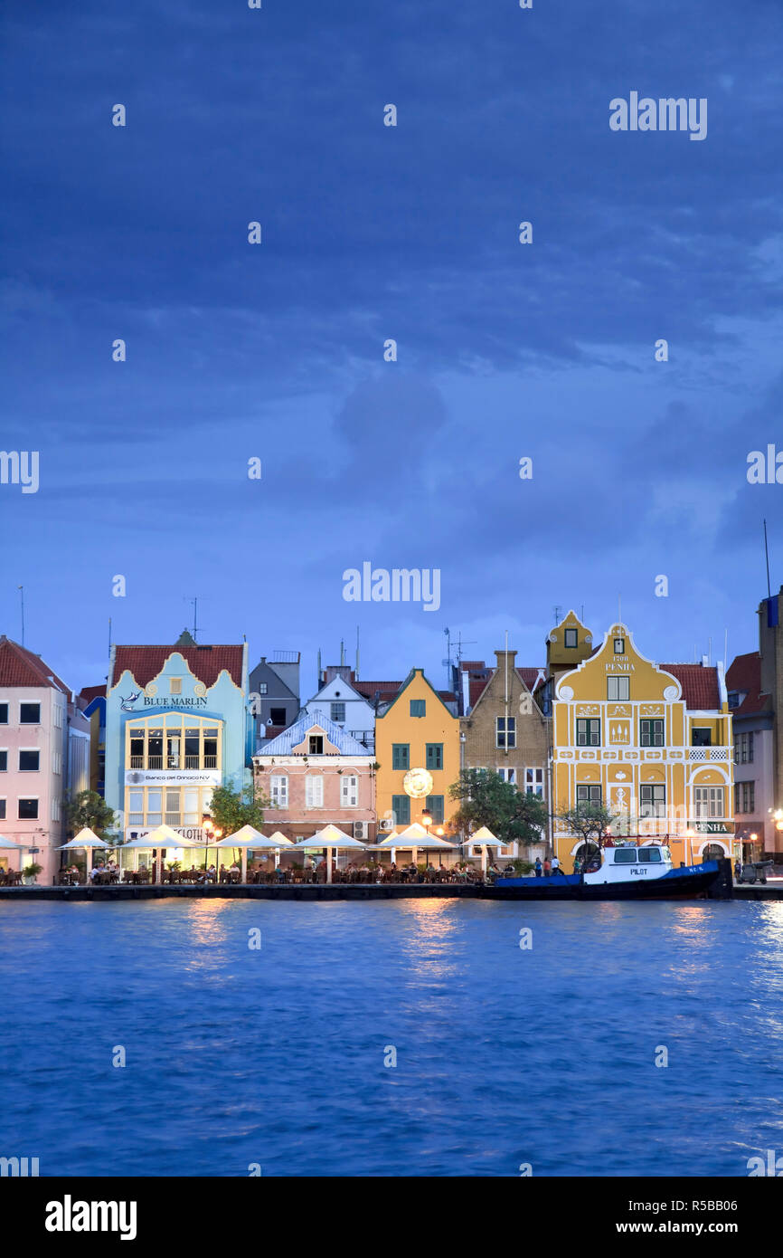 Caraïbes, Antilles néerlandaises Willemstad, Curaçao, (site du patrimoine mondial de l'UNESCO), l'architecture coloniale hollandaise, Punda Banque D'Images
