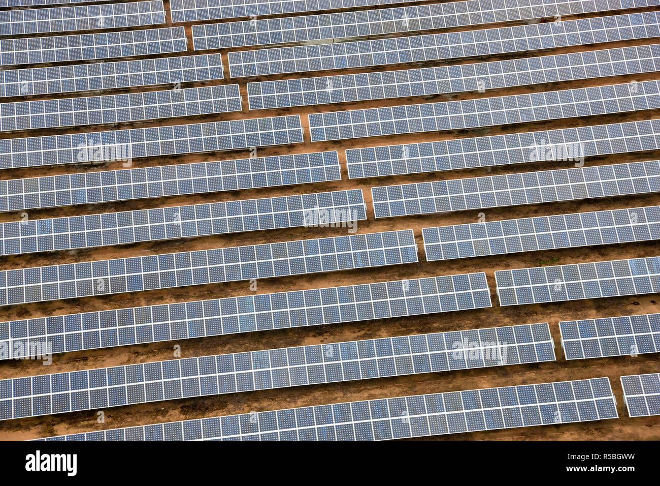 Vue aérienne de panneaux solaires la Province de Huelva, Espagne Banque D'Images