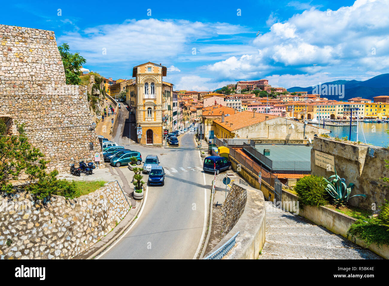 Vieille ville et du port de Portoferraio, l'île d'Elbe, Italie Banque D'Images