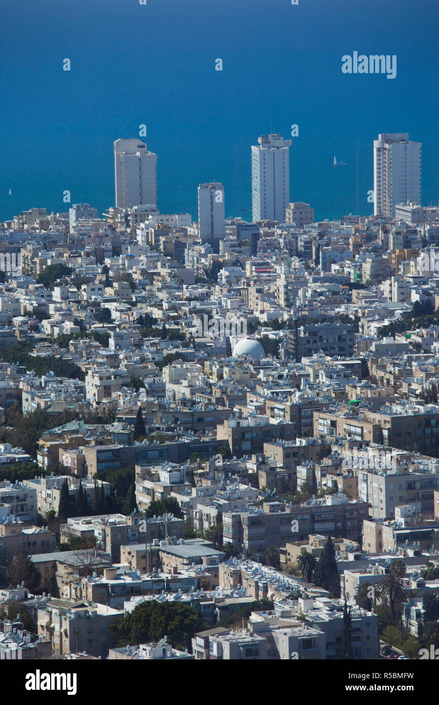 Israël, Tel Aviv, augmentation de la vue sur la ville à partir de la plate-forme d'observation au sommet d'Azrieli Center Banque D'Images