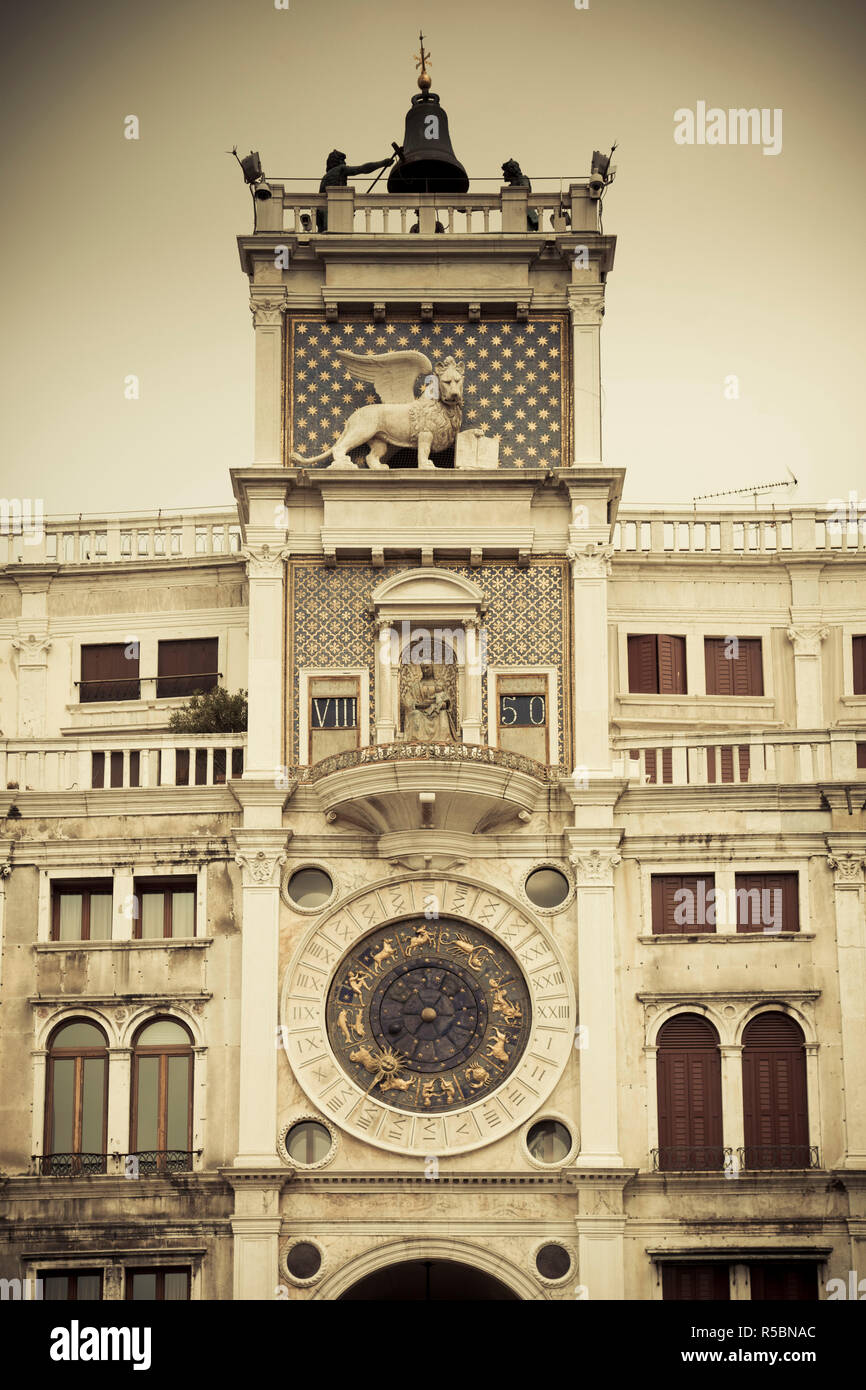 Torre dell'Orologio (St Mark's Clocktower), Piazza San Marco, Venise, Italie Banque D'Images