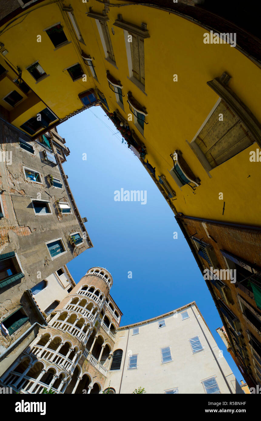 Italie, Vénétie, Venise, Palazzo Contarini del Bovolo (Palazzo Contarini Minelli dal Bovolo), Scala Contarini del Bovolo (escalier Escargot) Banque D'Images