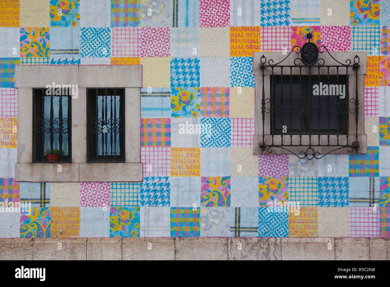 L'Espagne, Cantabria, Cantabria Région Province, Santander, immeuble port coloré Banque D'Images