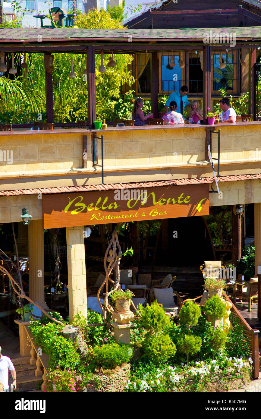 Restaurant de l'abbaye de Bellapais, Bellapais, Chypre du Nord Banque D'Images
