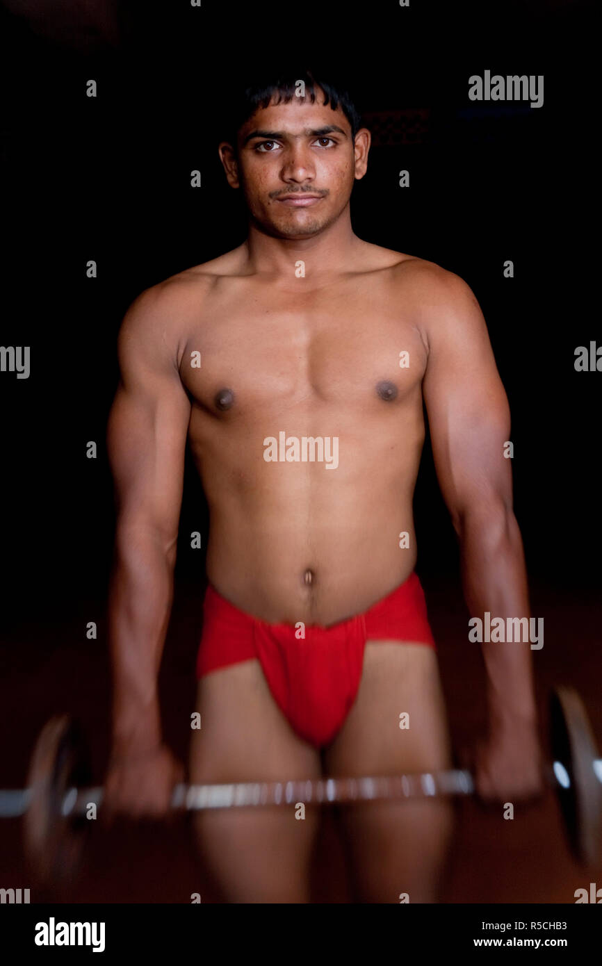 Portrait de lutteur Kushti, la lutte traditionnelle indienne, Mumbai, Maharashtra, Inde Banque D'Images