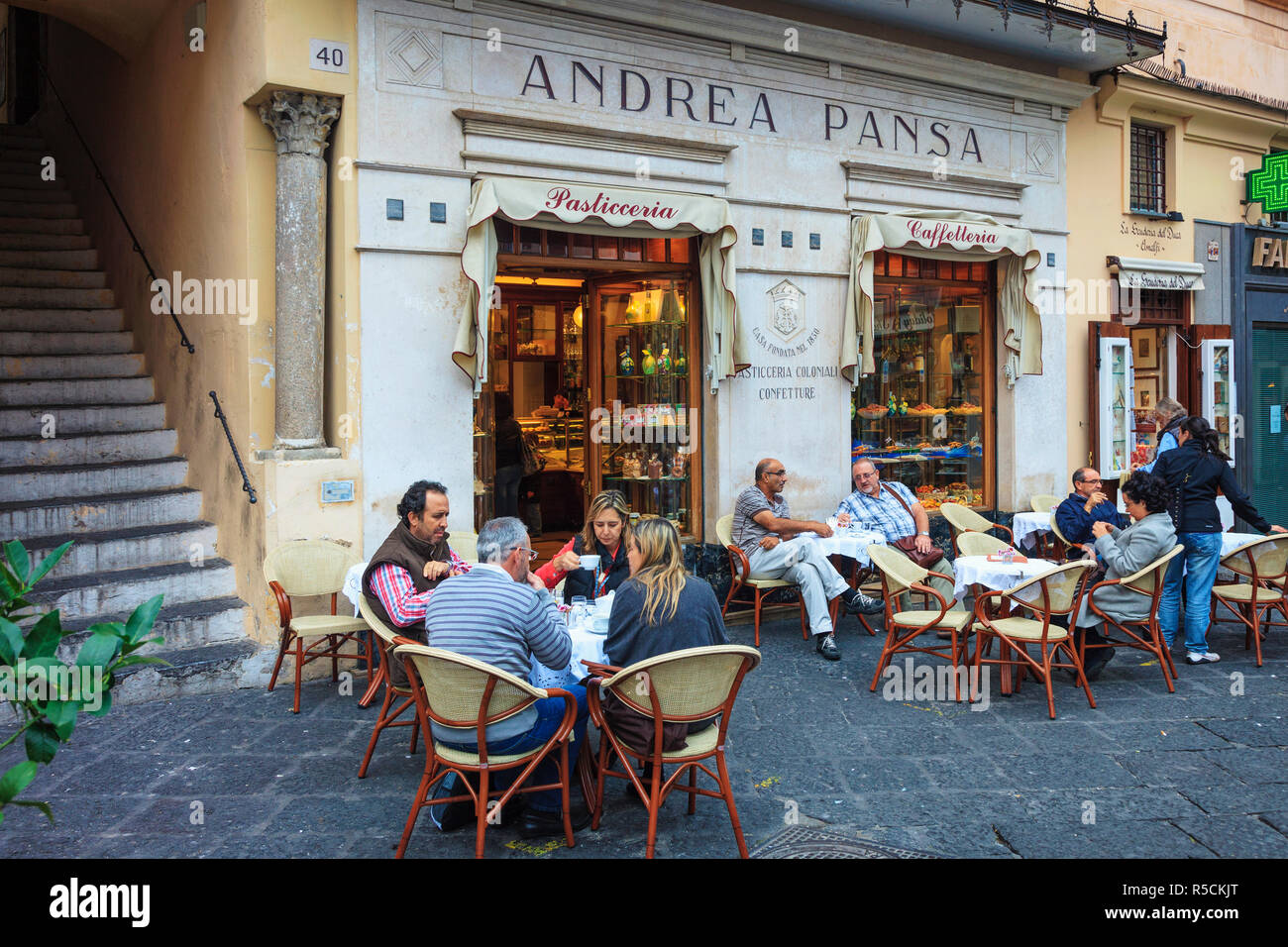 L'Italie, la Côte Amalfitaine, Amalfi, Pansa pâtisserie Historique Photo  Stock - Alamy
