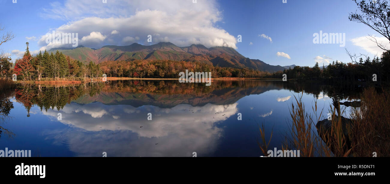 Le Japon, l'île d'Hokkaido, Péninsule de Shiretoko, le Parc National de Shiretoko, Shiretoko Shiretoko (cinq lacs Rendez-ko) Banque D'Images