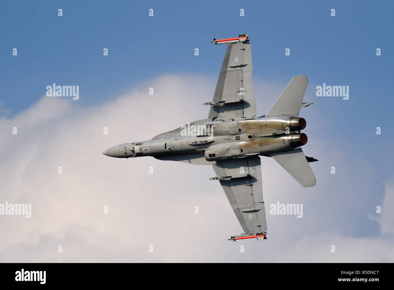 L'Armée de l'Air finlandaise Ilmavoimat Hornet F-18 jet avion de chasse à l'Airshow Royal International Air Tattoo, RIAT, RAF Fairford. La Force de défense finlandaise Banque D'Images