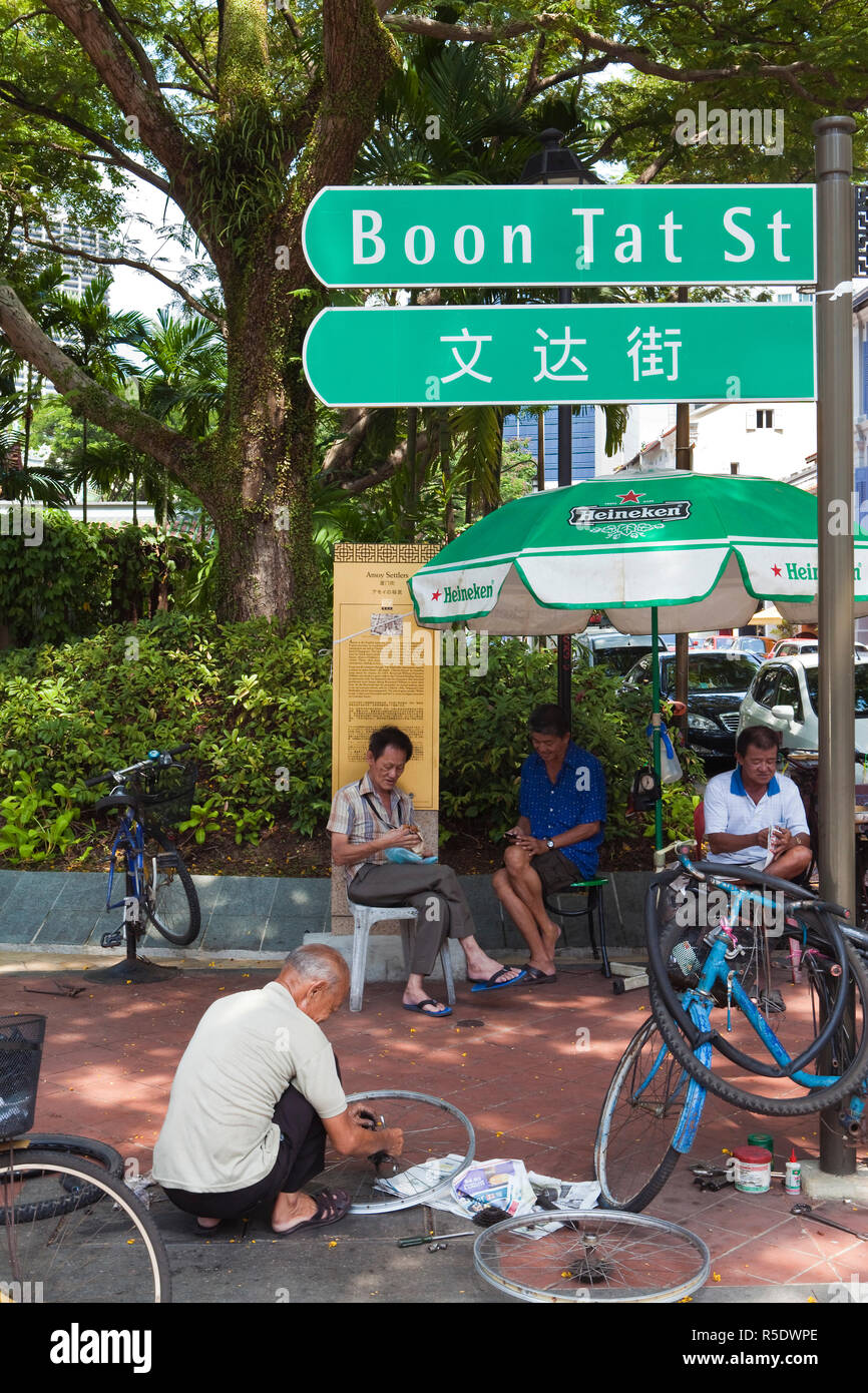 Location Réparation sur Boon Tat Street dans le quartier chinois, à Singapour, en Asie du sud-est Banque D'Images