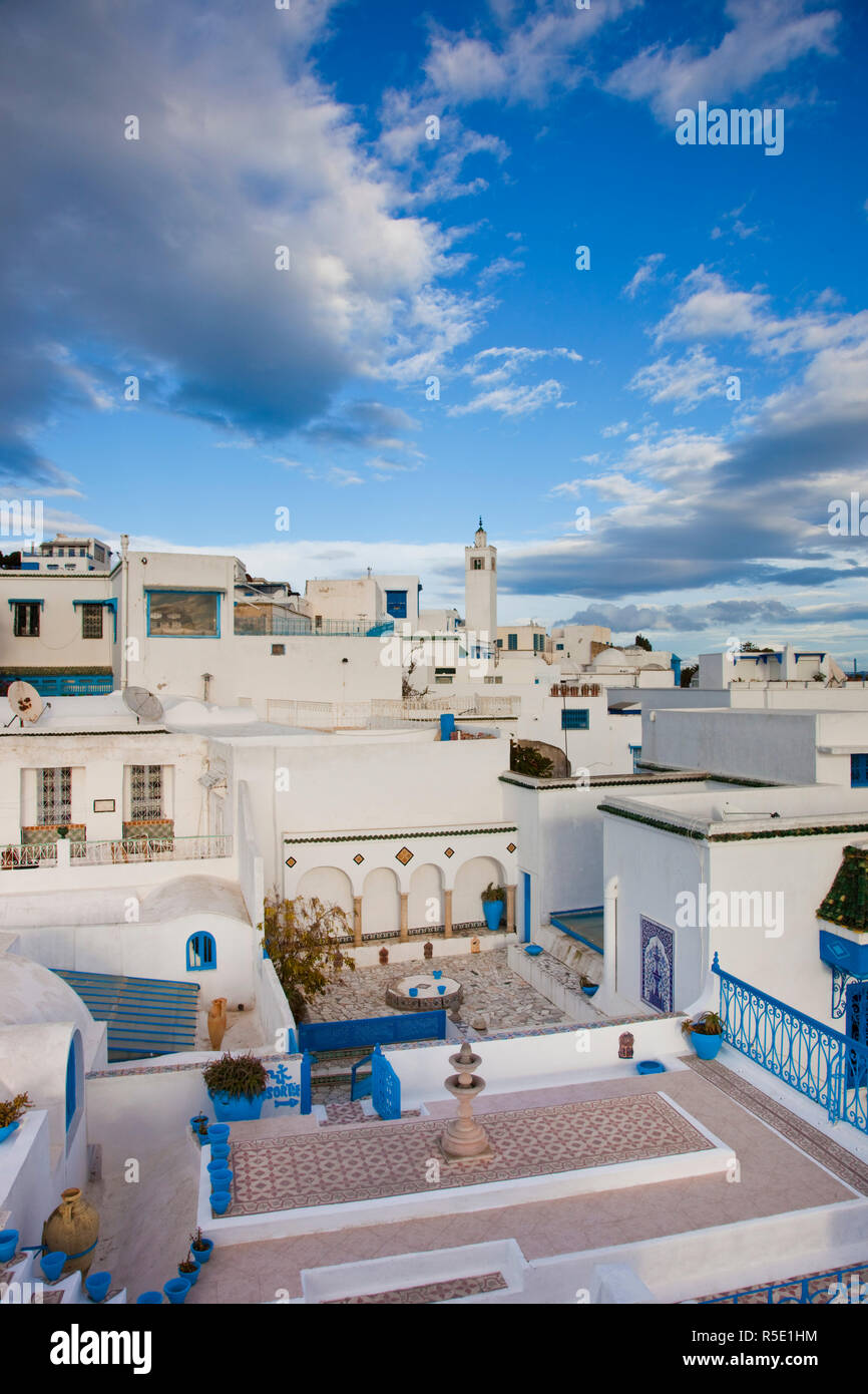 La Tunisie, Sidi Bou Saïd, augmentation de la vue sur la ville Banque D'Images