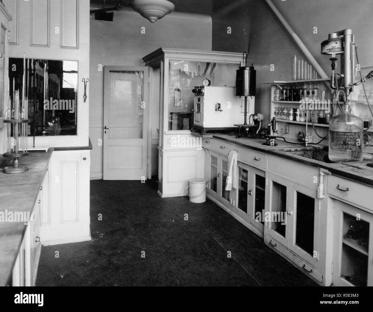 Chewing-gums Wrigley Company Factory - laboratoire chimique ca. 1918 Banque D'Images