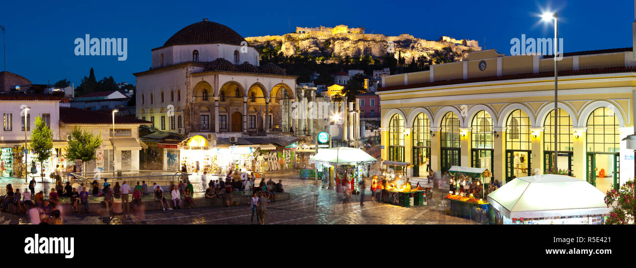 La place Monastiraki Monastiraki, l'Acropole et, Athènes, Grèce Banque D'Images
