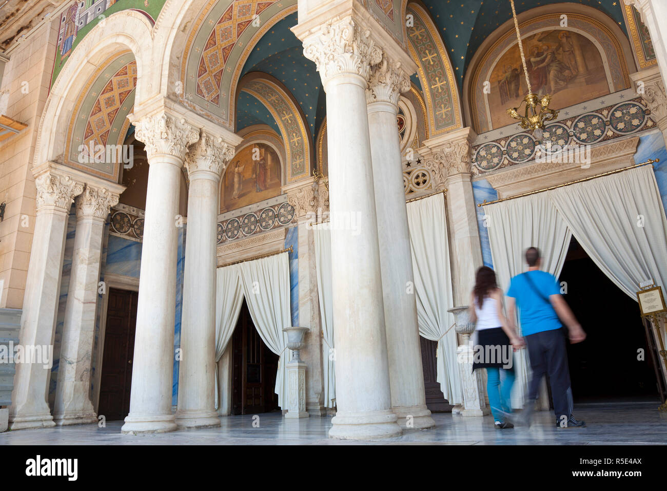 Grèce, Athènes, la cathédrale d'Athènes, Plateia Mitropoleos, entrée privée Banque D'Images
