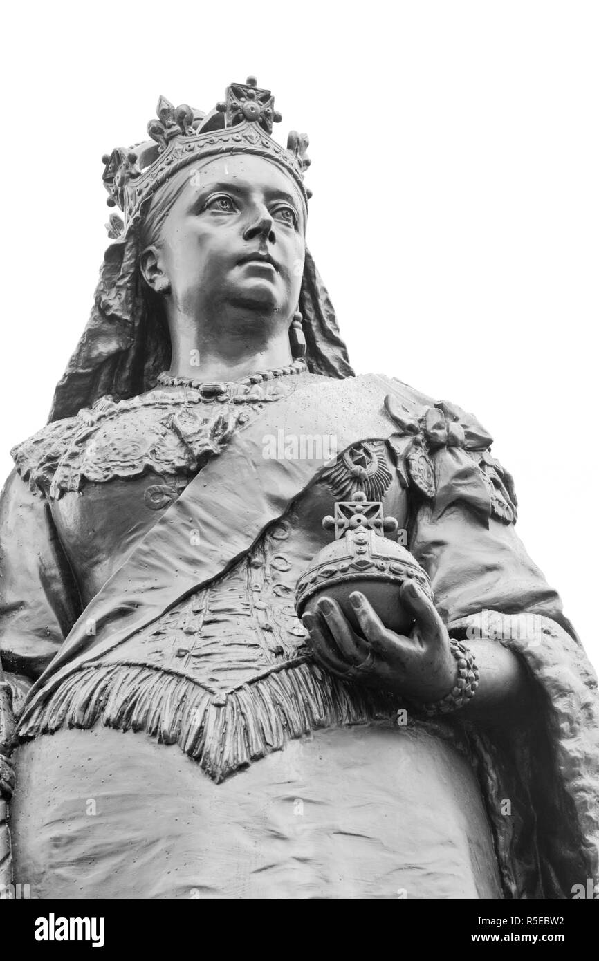 Statue de la reine Victoria, 1896 par CB Birch sur Fleet Street, City of London, UK Banque D'Images