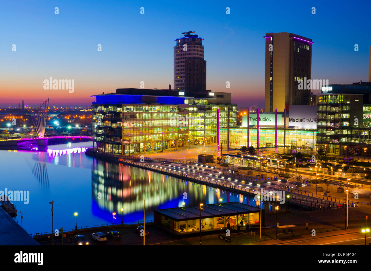 Royaume-uni, Angleterre, Greater Manchester, Salford, Salford Quays, North Bay, BBC logement MediaCityUK. Banque D'Images