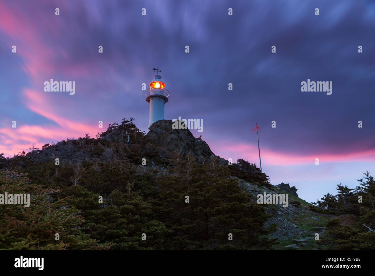 Le phare de Lobster Cove Head. Terre-neuve et Labrador, Canada. Banque D'Images