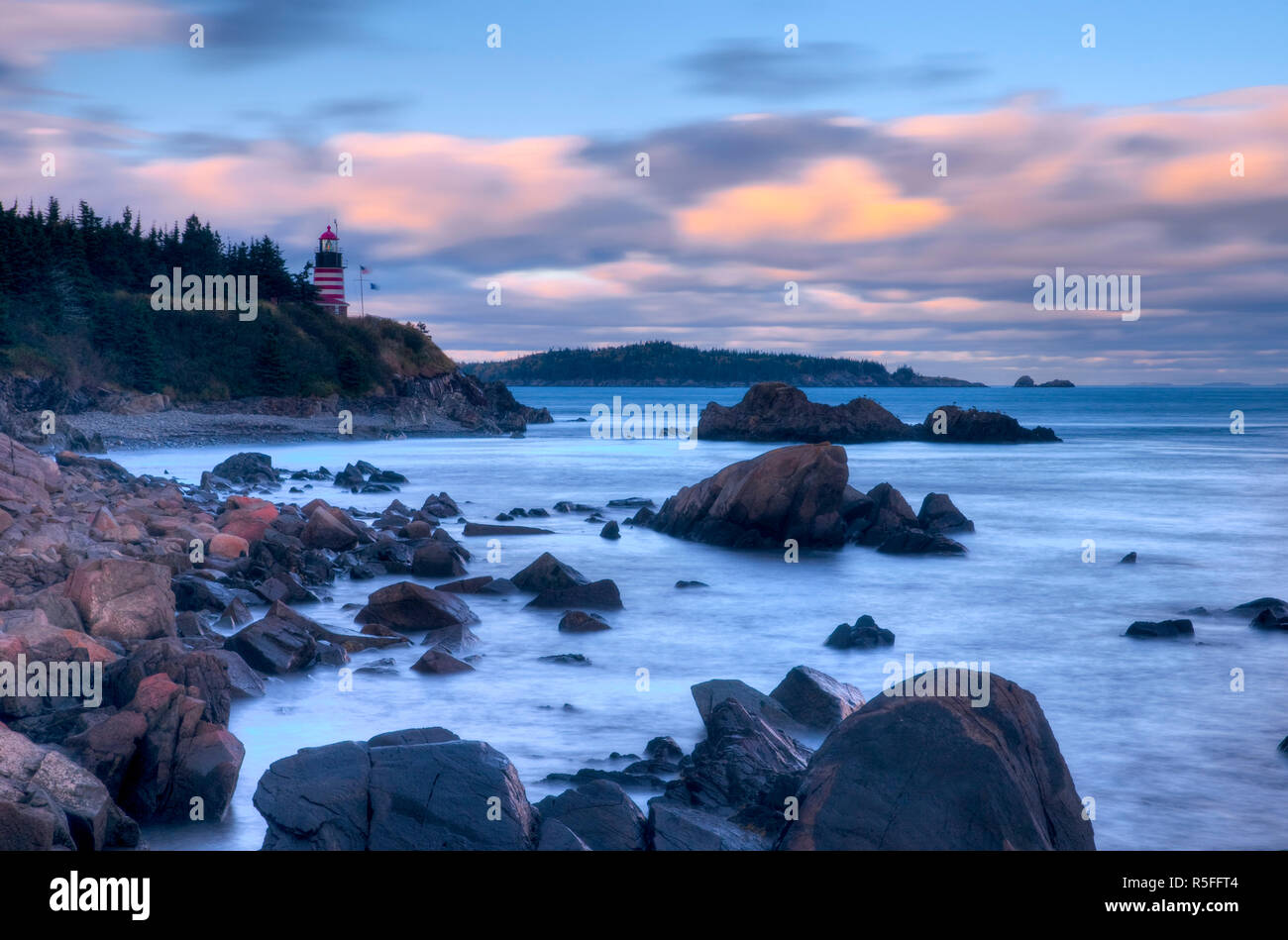 USA (Maine), Lubec, phare de Quoddy ouest Banque D'Images