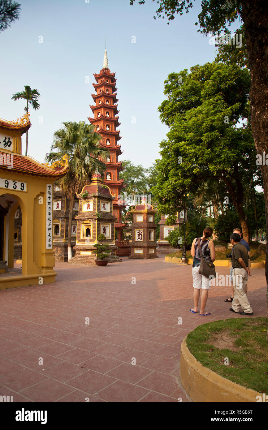 La Pagode Tran Quoc, Lac de l'Ouest (Ho Tay), Hanoi, Vietnam Banque D'Images