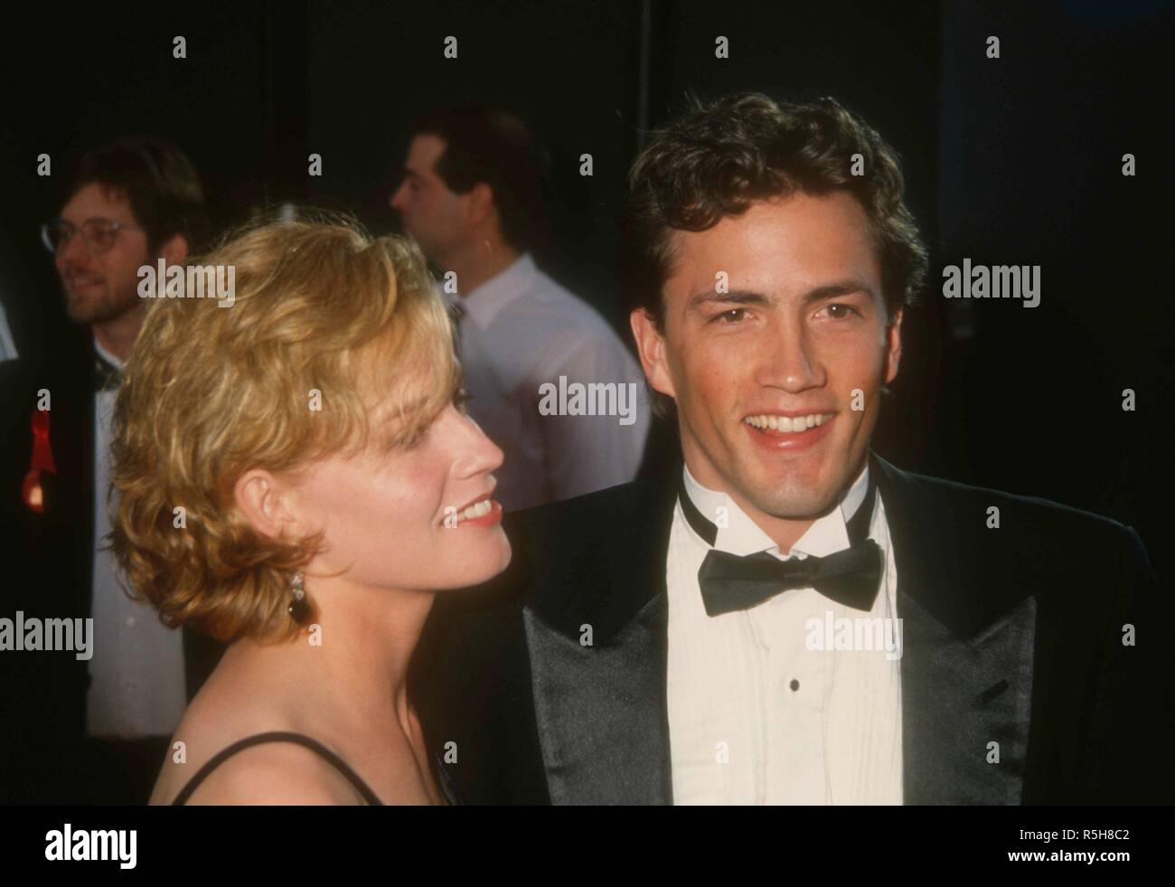 UNIVERSAL CITY, CA - 9 mars : Elisabeth Shue actrice et acteur frère Andrew Shue assister à la 19e People's Choice Awards le 9 mars 1993 à Unversal Studios à Universal City, en Californie. Photo de Barry King/Alamy Stock Photo Banque D'Images UNIVERSAL CITY, CA - 9 mars : Elisabeth Shue actrice et acteur frère Andrew Shue assister à la 19e People's Choice Awards le 9 mars 1993 à Unversal Studios à Universal City, en Californie. Photo de Barry King/Alamy Stock Photo Banque D'Images