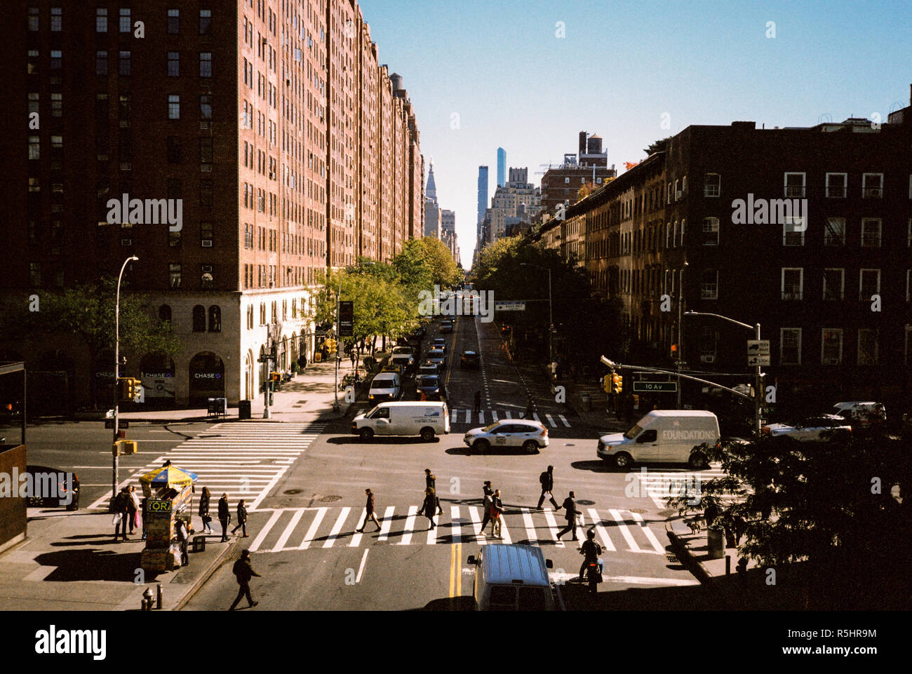 West 23rd Street et de la 10e Avenue photographié dans le parc High Line, Chelsea, New York City, États-Unis d'Amérique. Banque D'Images