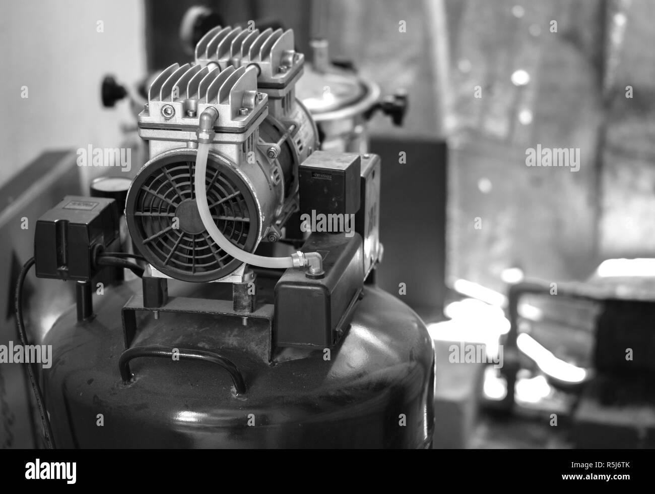 Compresseur à piston COMPRESSEUR À PISTON OU Banque D'Images