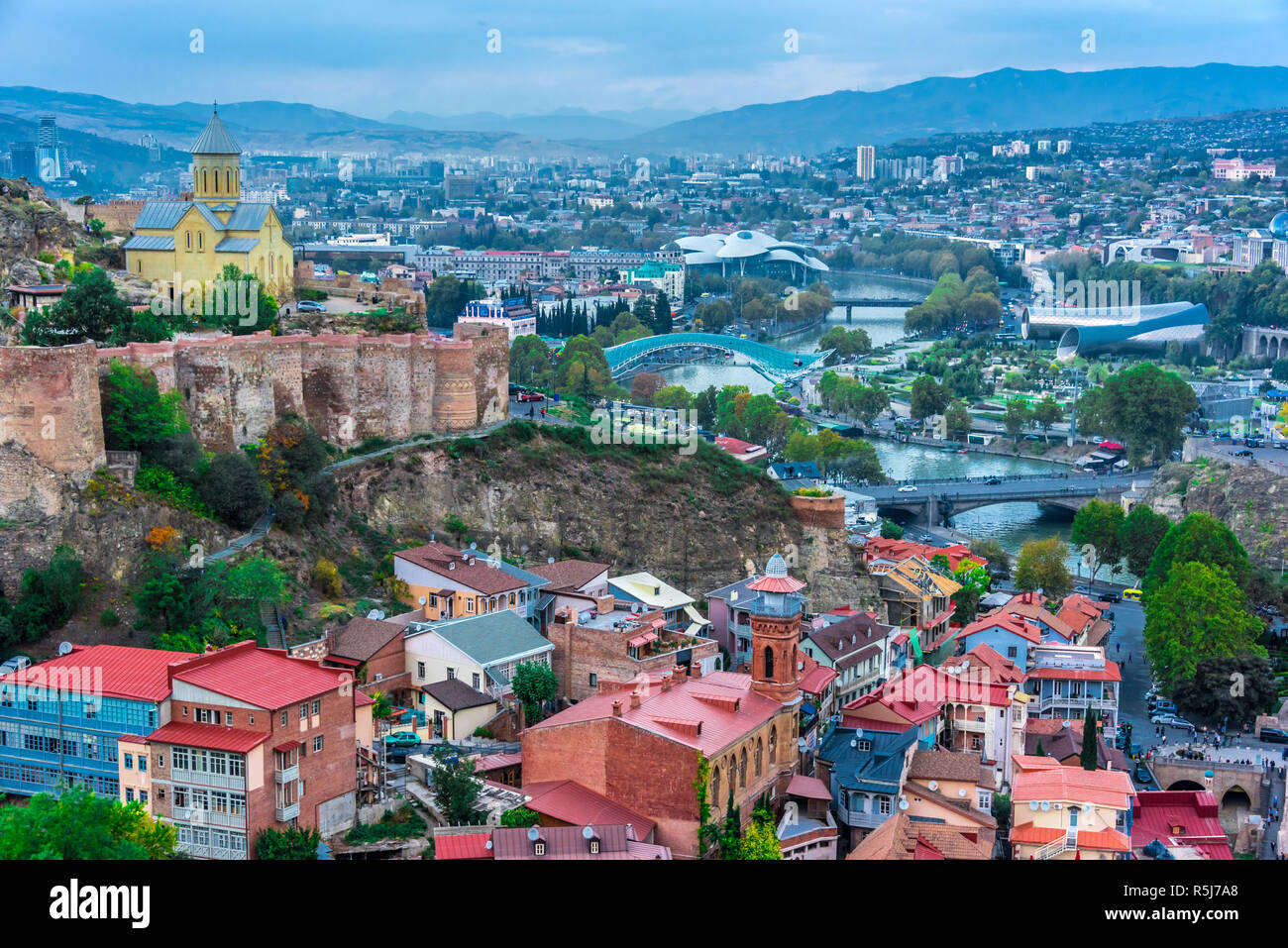 Vue panoramique de Tbilissi (Géorgie). Banque D'Images