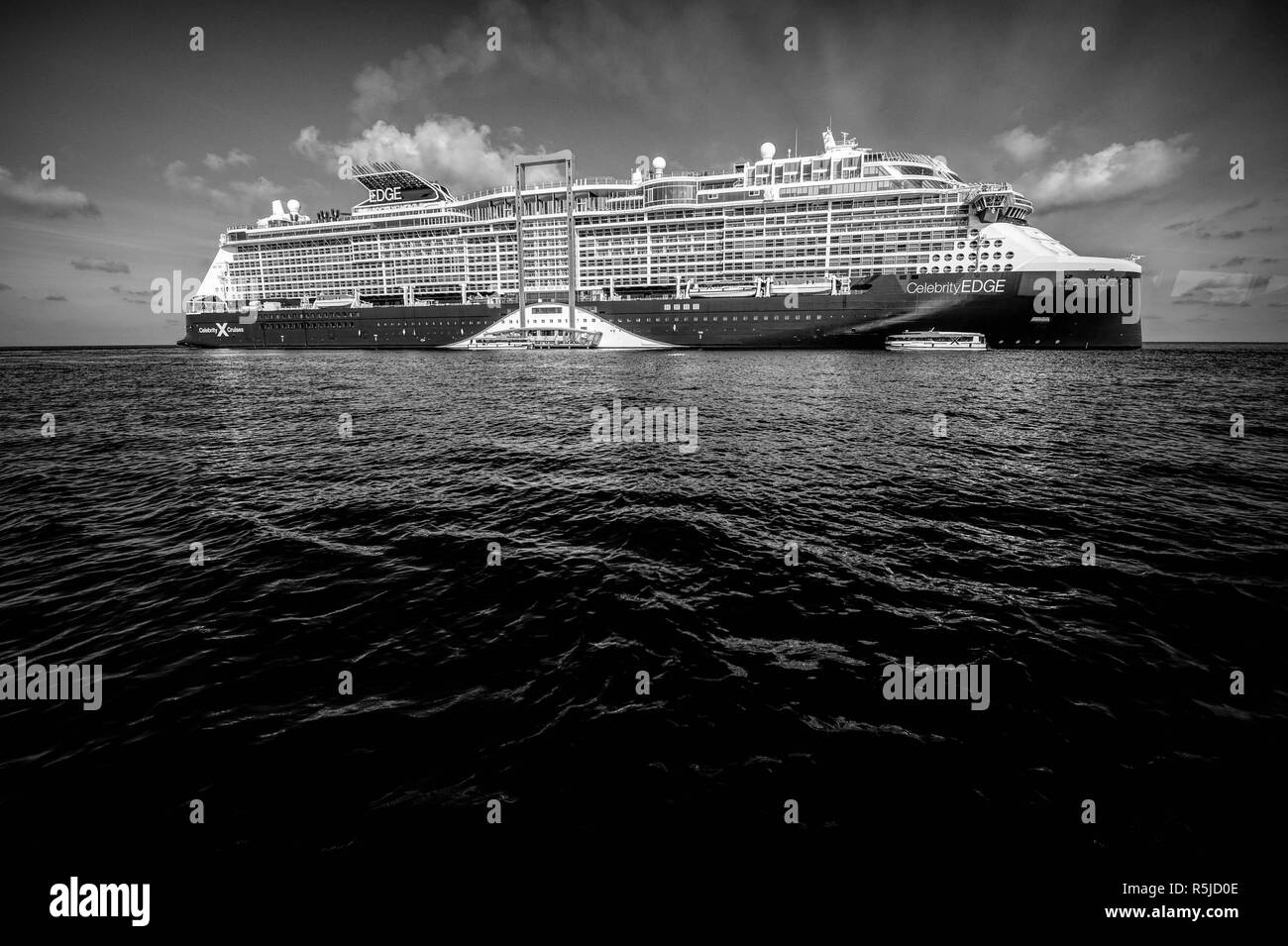 Diverses scènes intérieures et extérieures et les emplacements sont vus dans ces photographies du lancement de Celebrity Cruises Celebrity's Edge, décembre 2018. Banque D'Images