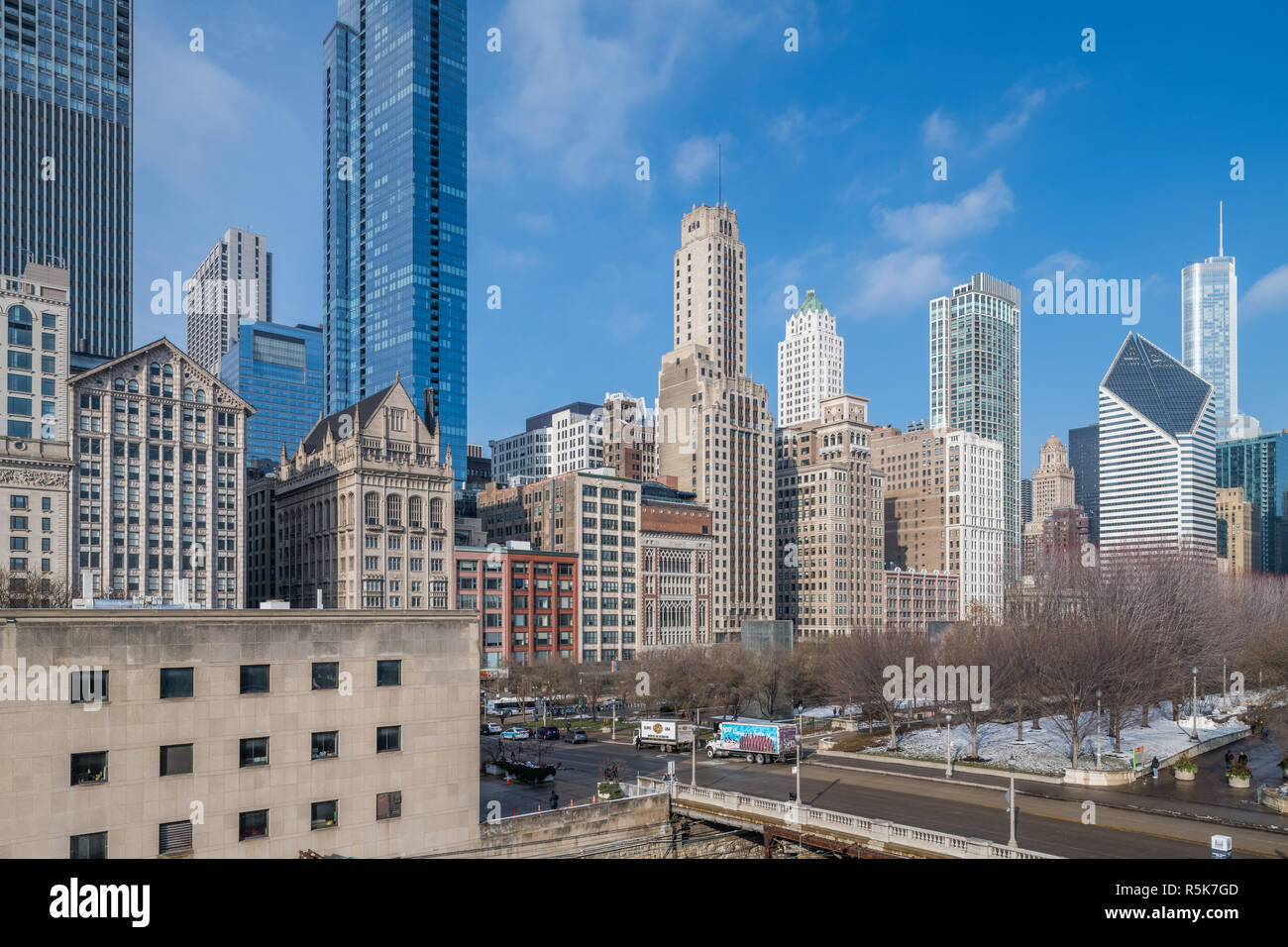 Streetwall de Michigan Avenue dans le centre-ville de Chicago Banque D'Images